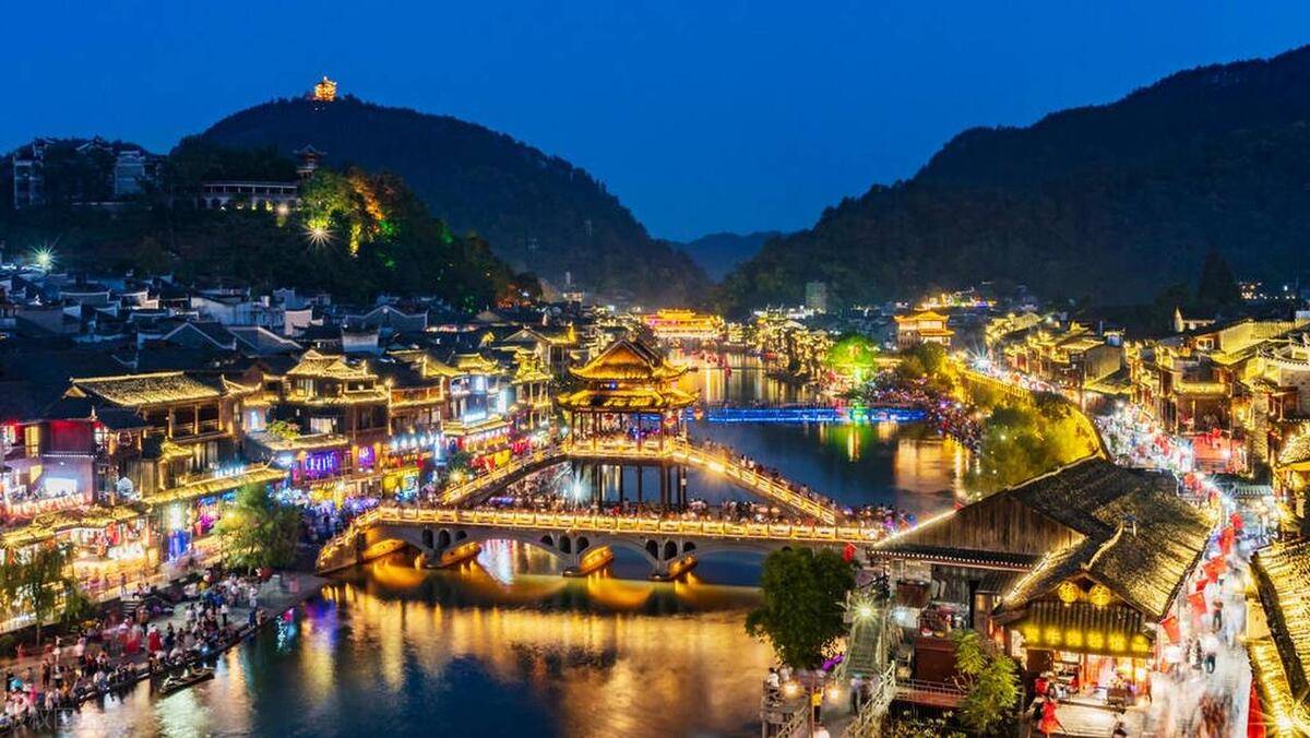 湖南，友情、家庭与爱的温馨日常故事